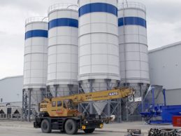 5 x Bolted Cement Silo 400 m³ 5 x Bolted Cement Silo 400 m³