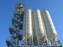 3 x Monolithic Vertical Cement Silos 50m³ 3 x Monolithic Vertical Cement Silos 50m³
