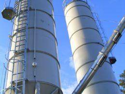 2 x Monolithic Vertical Cement Silos 45m³ 2 x Monolithic Vertical Cement Silos 45m³